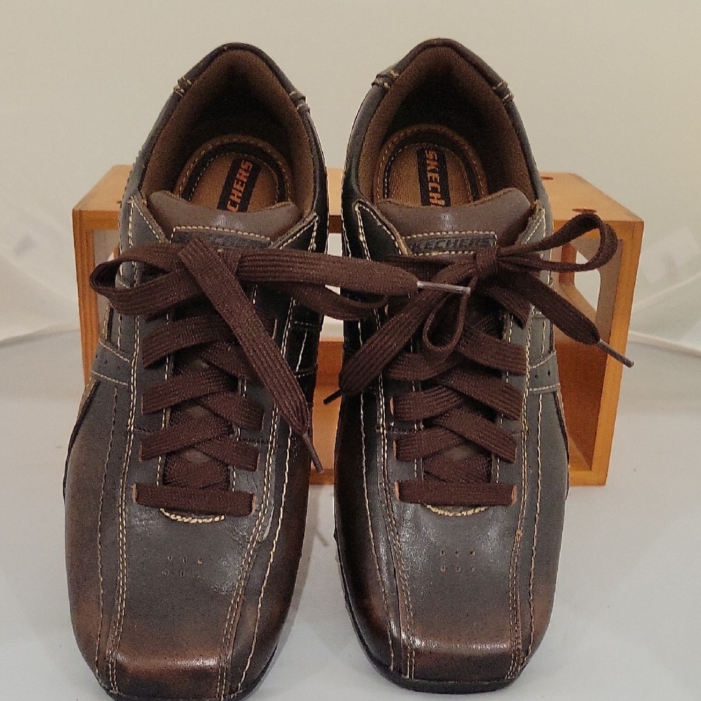 Skechers Men's Dark Brown Oxfords NWOT